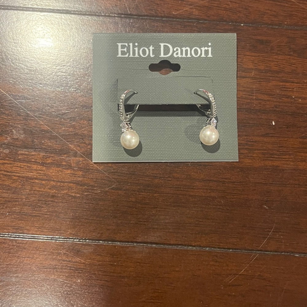 NWT Brand new, never worn Eliot Danori Silver, Crystal and Pearl Drop Earrings